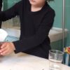 Des enfants de maternelle réalisent des activités scientifiques