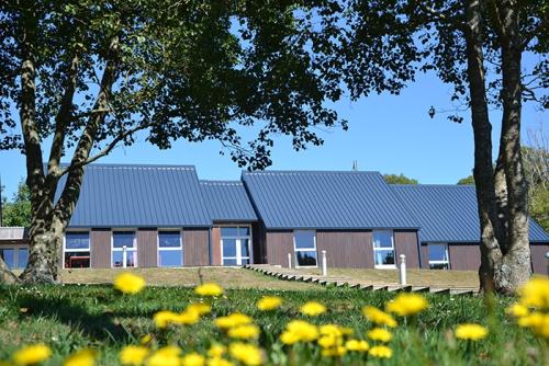 séjours pour enfants, un centre d'animation en Bretagne à la pointe Finistère propose de très belles chambres confortables en hébergement