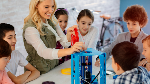 Visuel sur l'impression 3D pour atelier scientifique pour enfant sur le thème de l'impression 3D